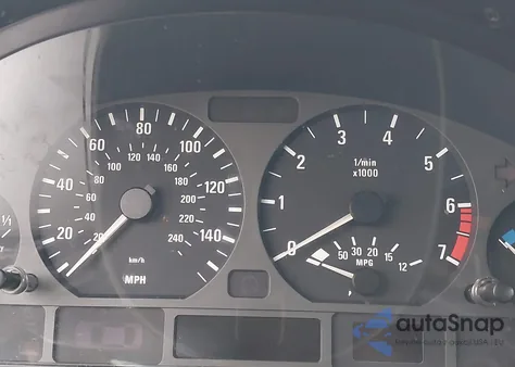 2003 BMW 325I z USA, uszkodzony, nr VIN WBAAZ33473PH30493